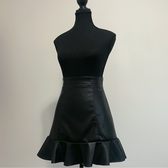 H&M Flared Faux Leather Skirt - Picture 5 of 11